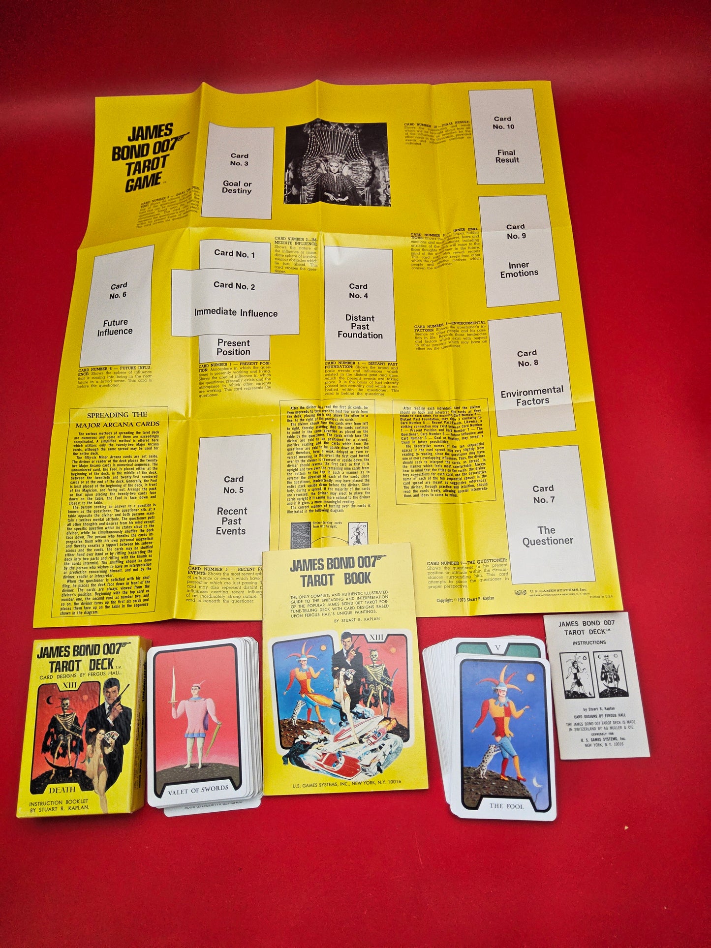 James Bond 007 tarot game 1973 Live and Let Die complete