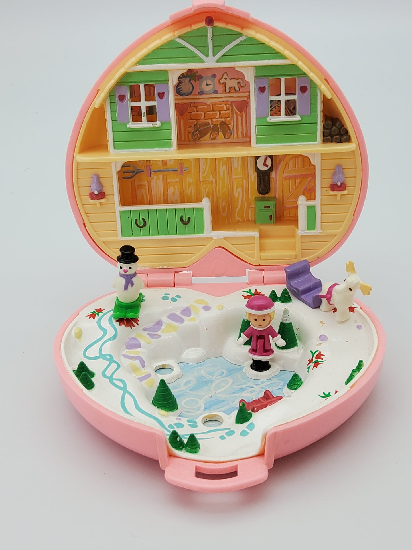 Polly pocket Heidi's alpine chalet 100% complete