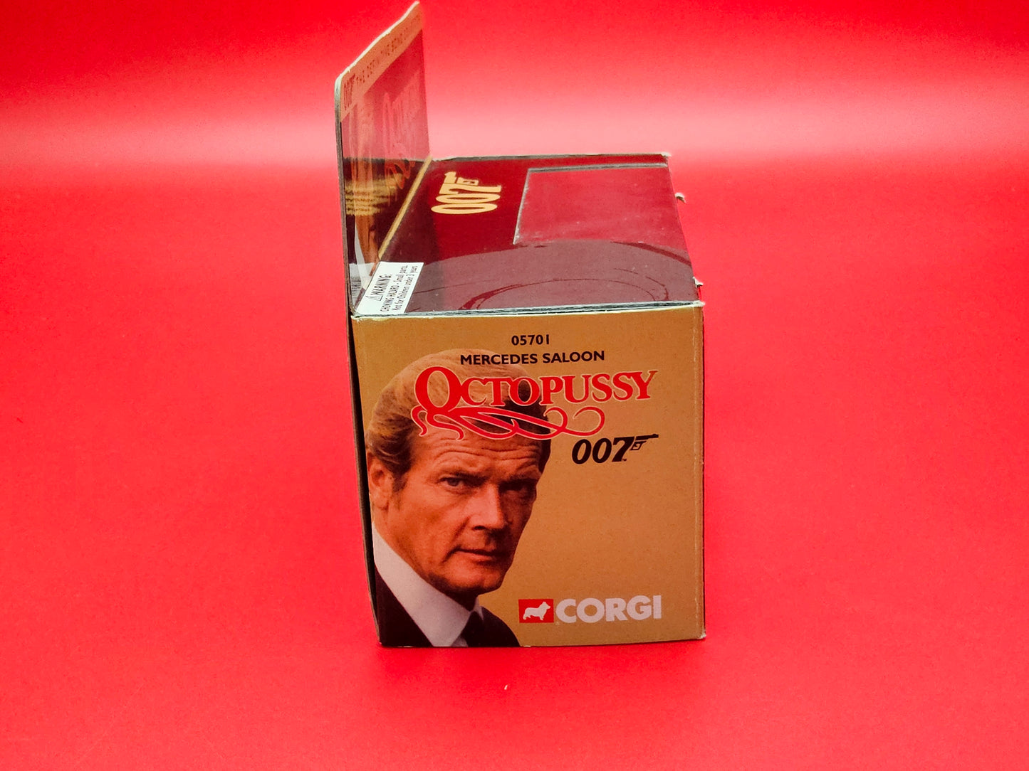 Corgi #05701 Mercedes saloon with original box