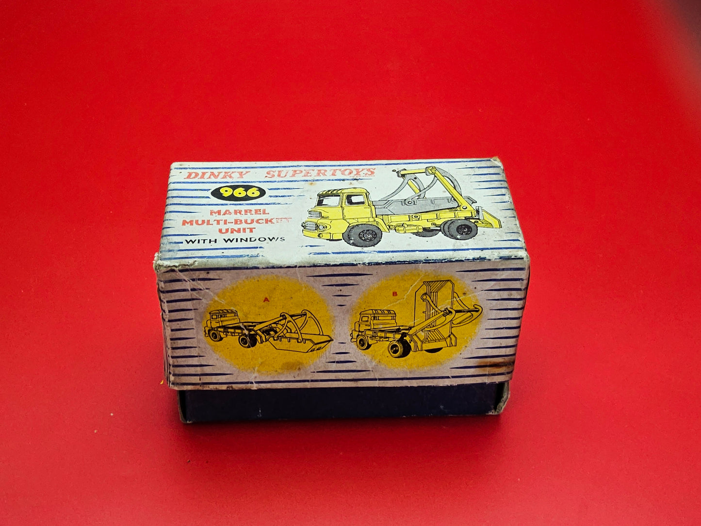 Dinky #966 marrel multi bucket unit with box