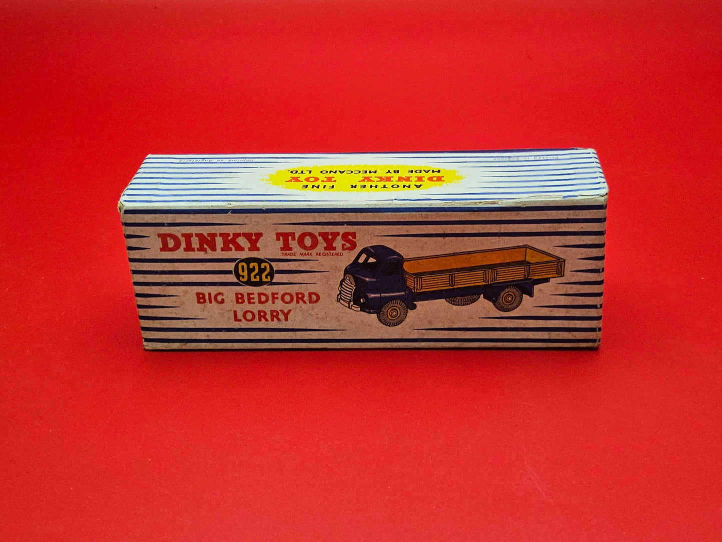 Dinky #922 big Bedford lorry with original box