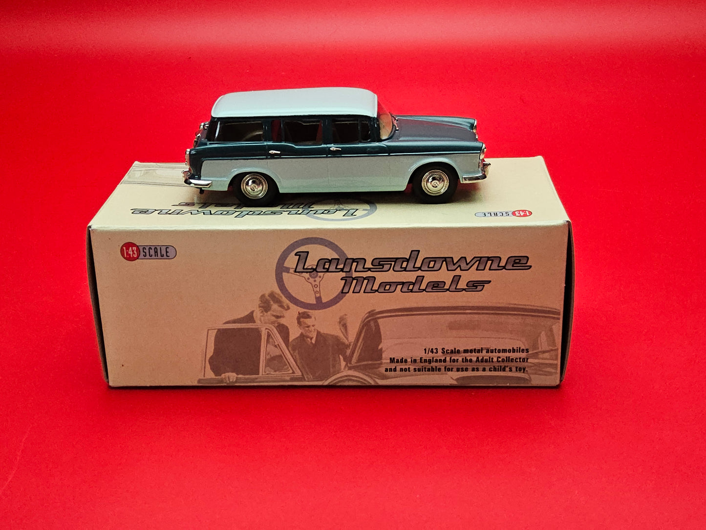 Lansdowne model #50 1957 Humber Mawk Estate with original packaging