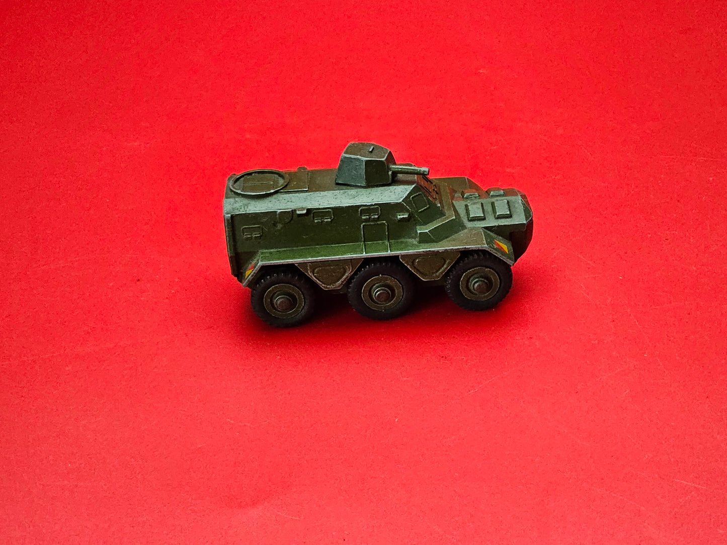 Dinky #676 armoured personnel carrier