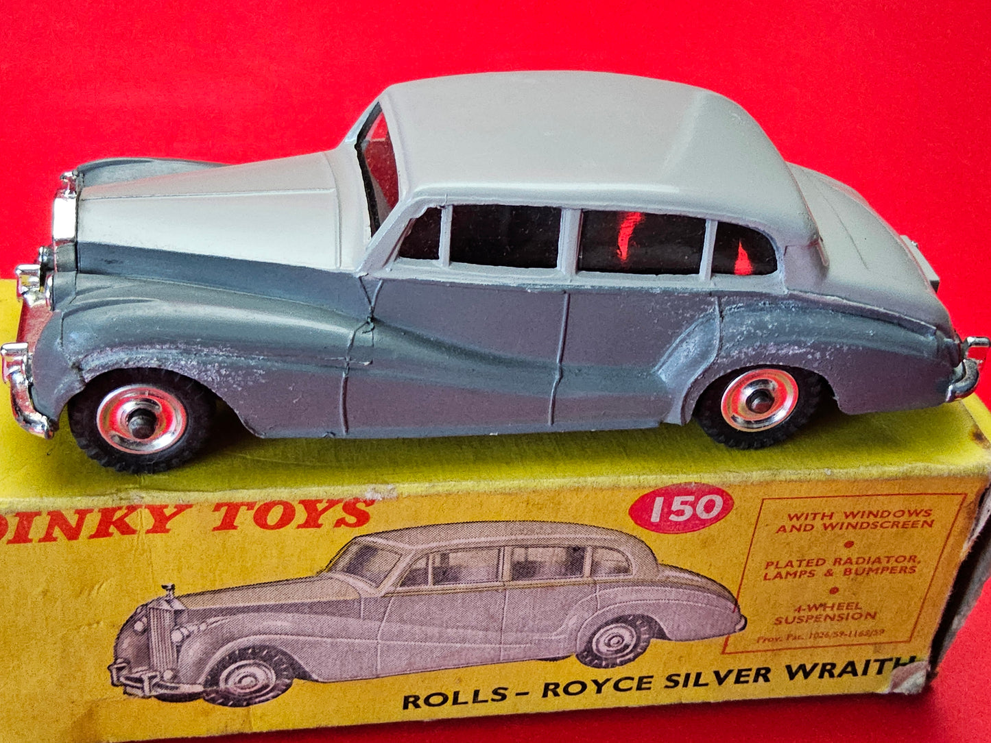 Dinky 150 rolls royce silver wraith with box