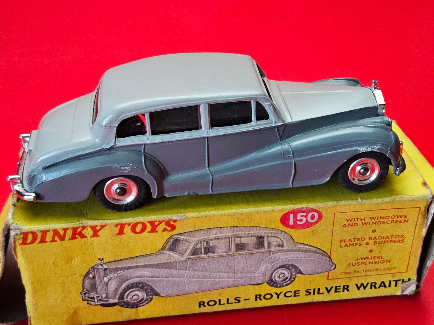 Dinky 150 rolls royce silver wraith with box