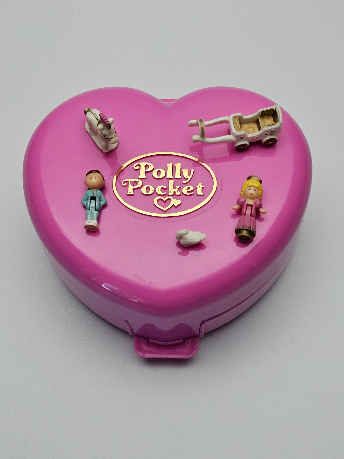 Polly pocket star light castle 100% complete (lights not working)
