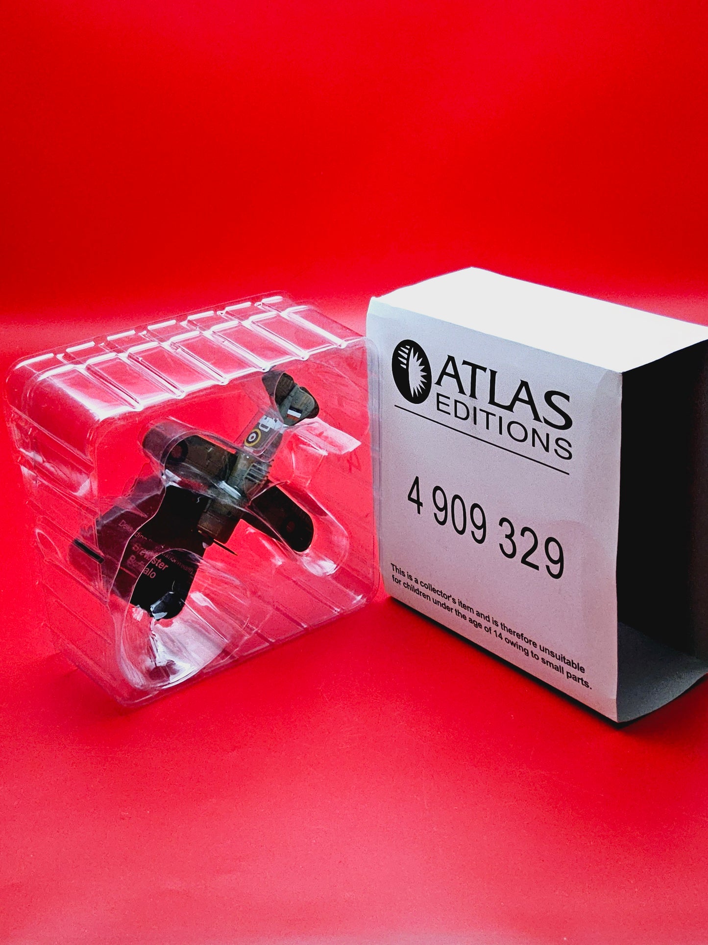 Atlas model plane sealed in original box 4909329