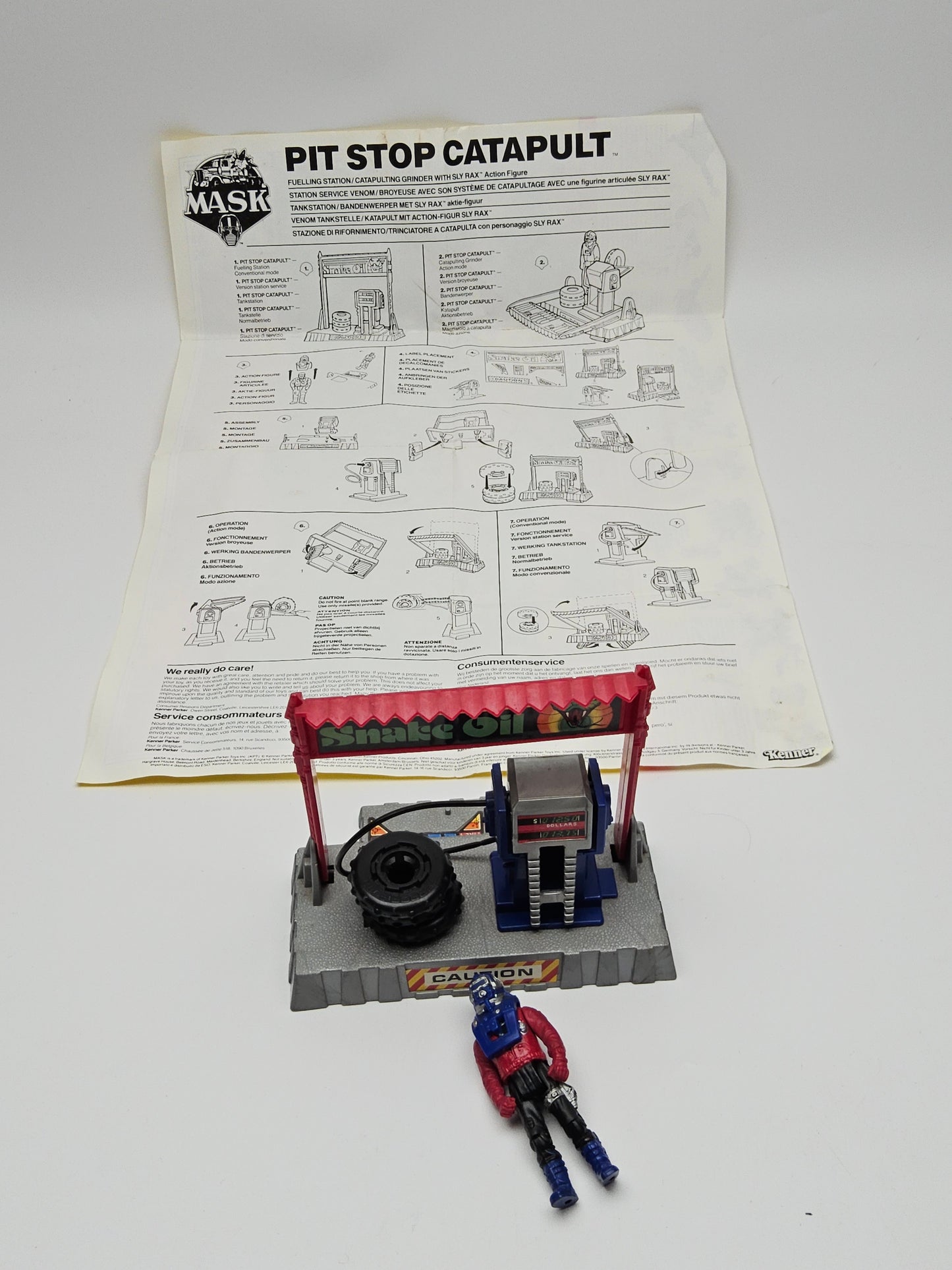 Kenner mask pitstop catapult 100% complete with box