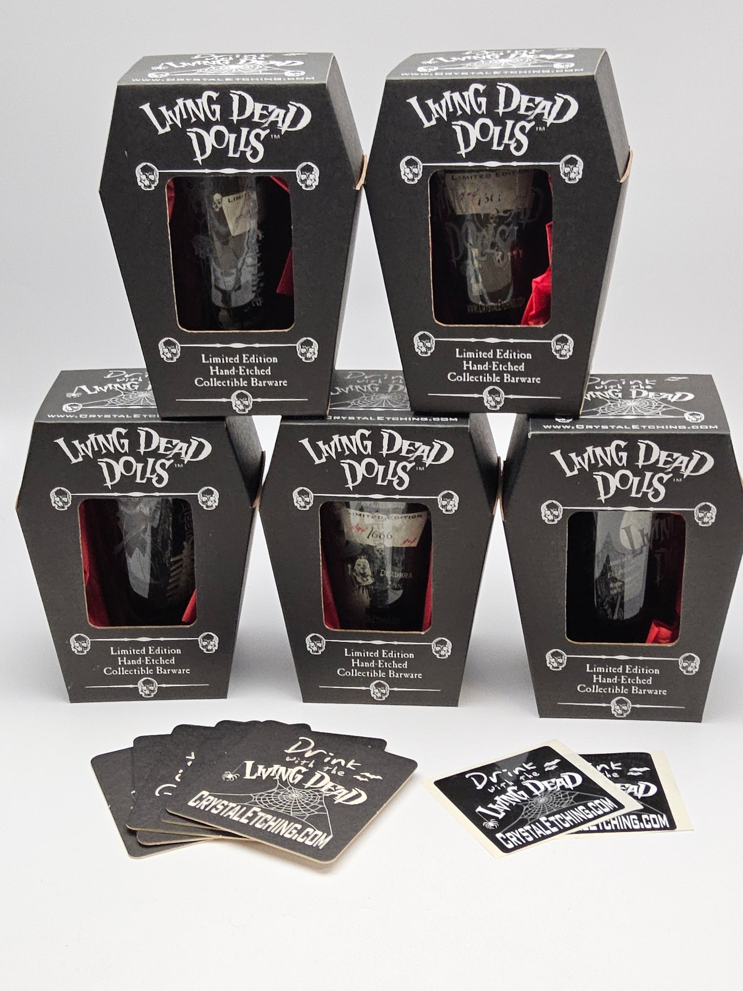 Living dead doll collectors etched glasses