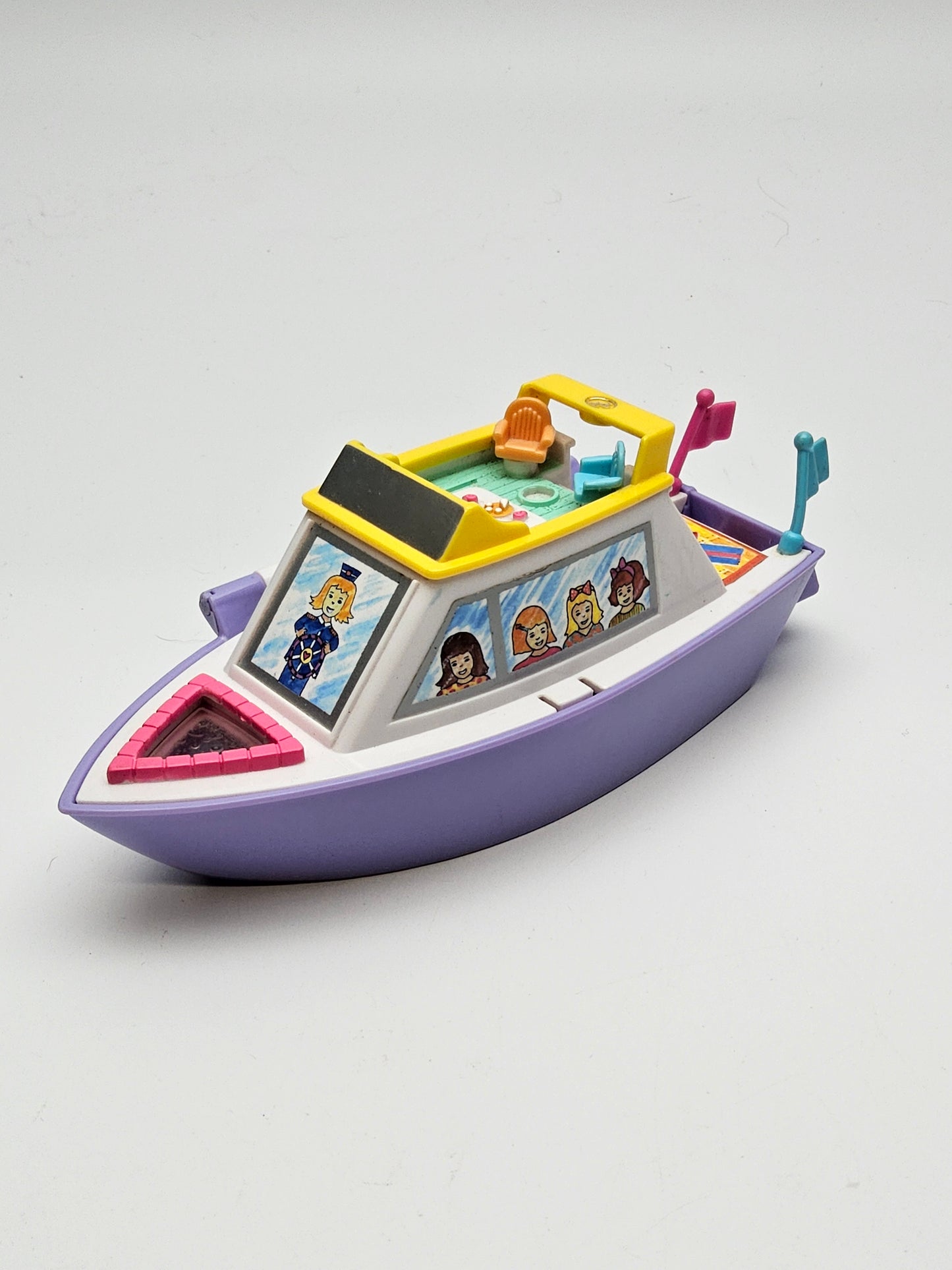 Polly pocket fun time cruise 100% complete
