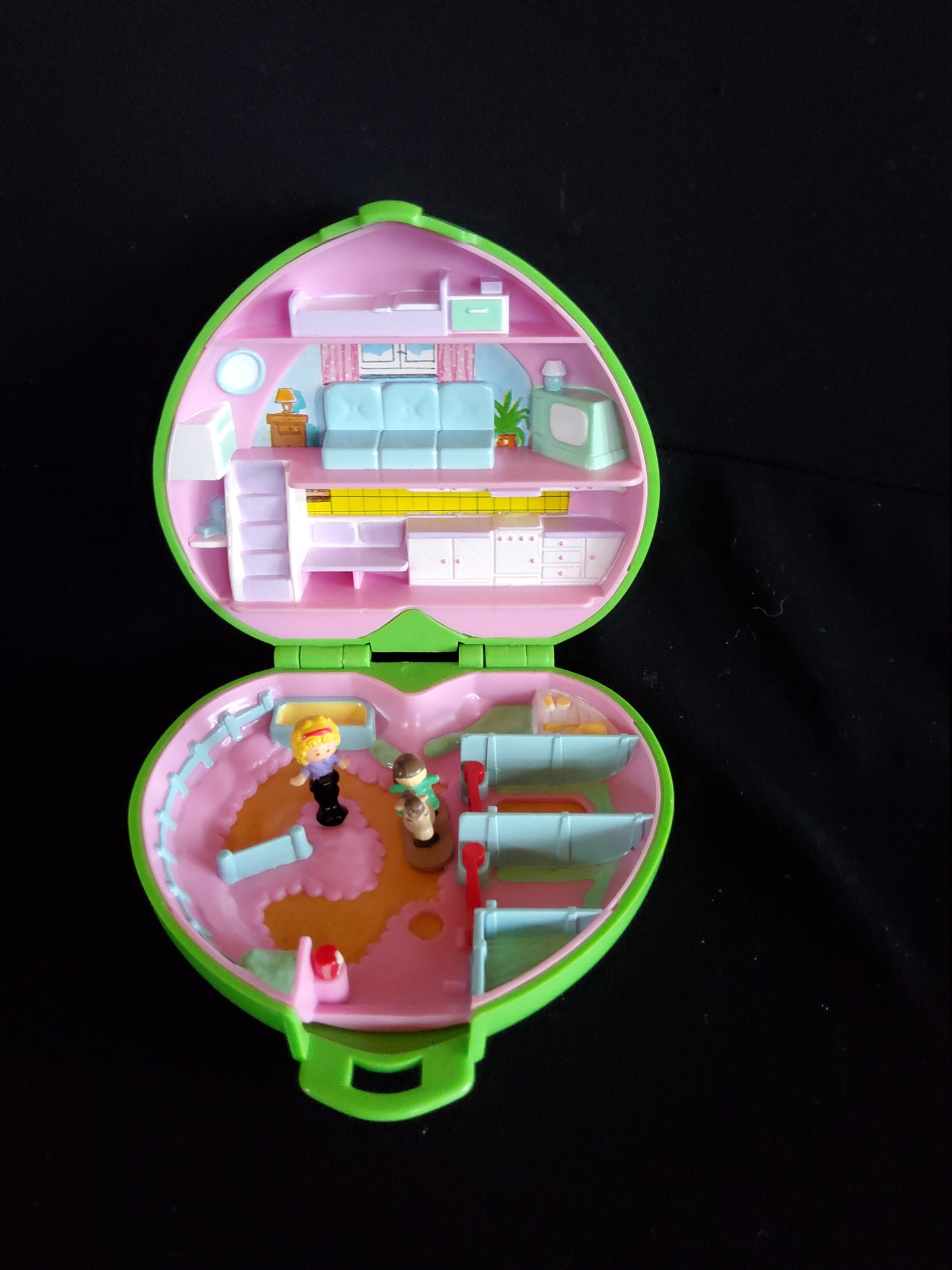 Pony club dark green Mattel variant 100% complete