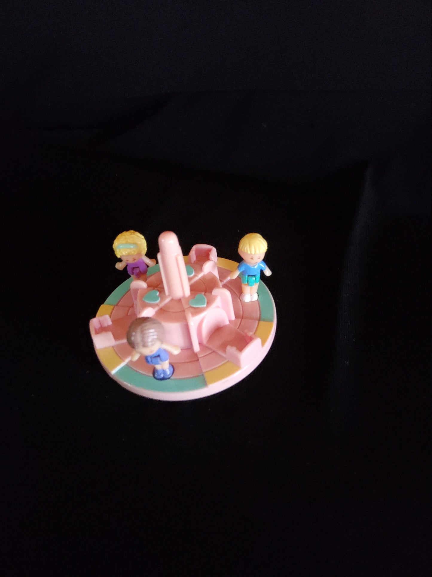 Polly pocket merry go round