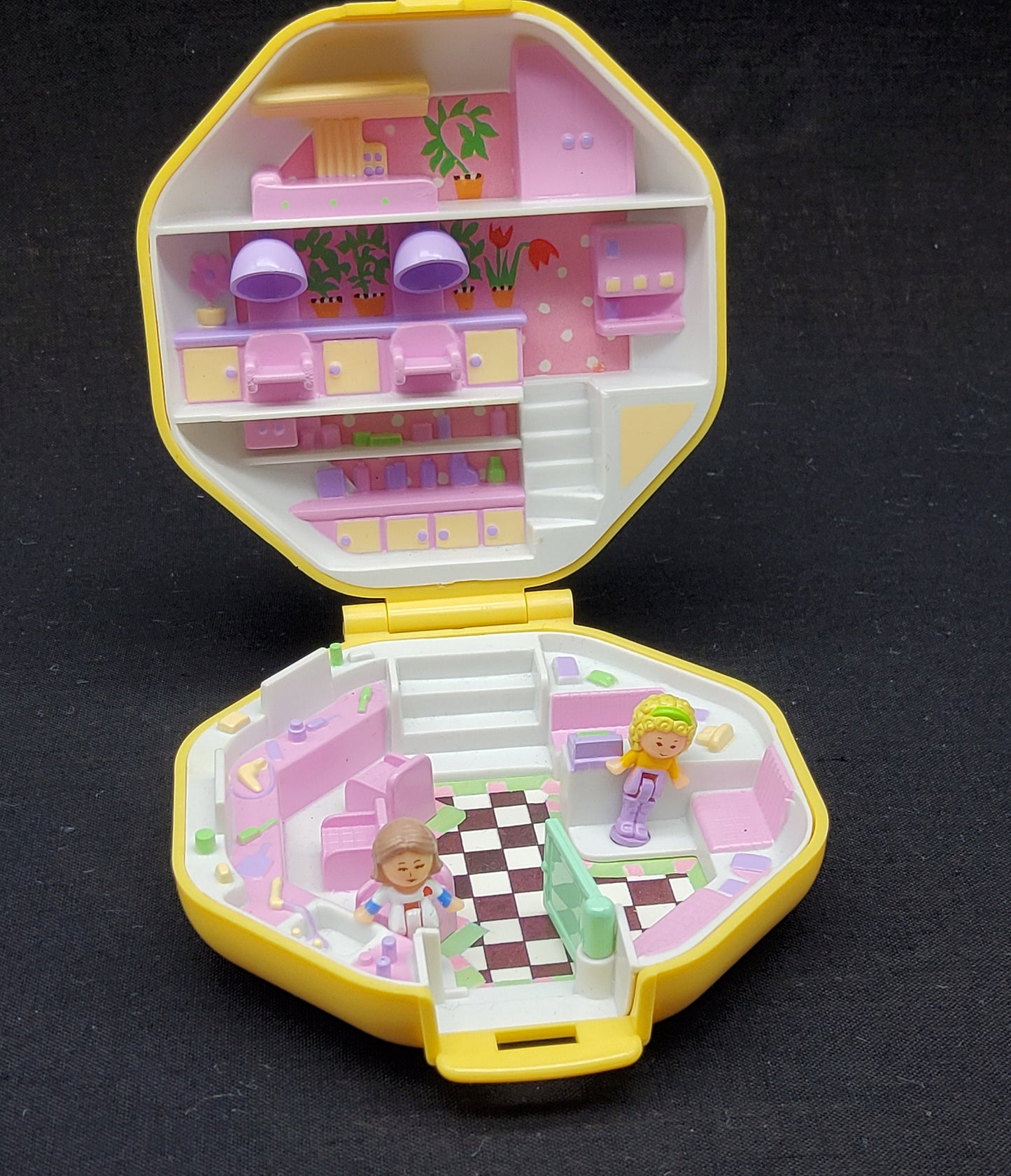 Polly pocket hair salon compact 100% complete