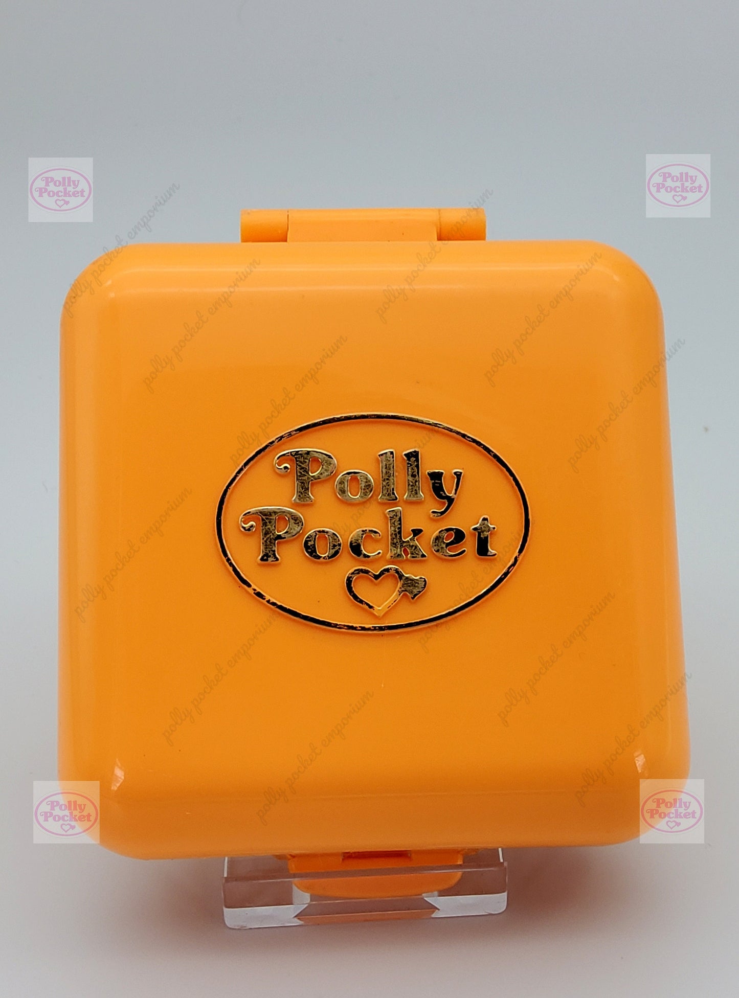 Polly pocket town house 100% complete (orange variation)