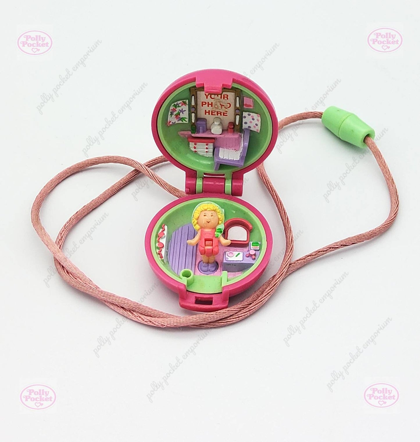 Polly pocket keep fit locket 100% complete
