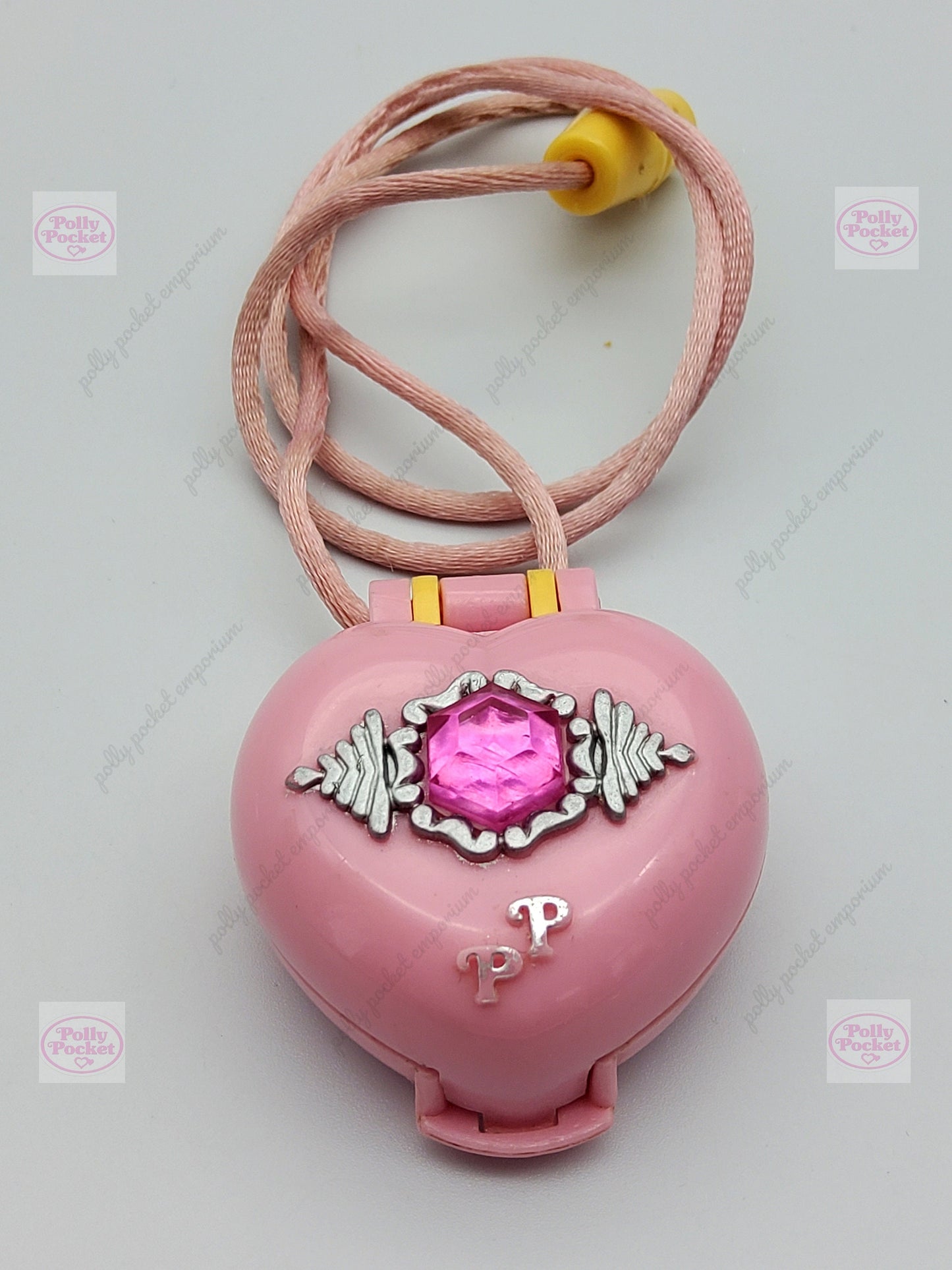 Polly pocket pretty present locket 100% complete