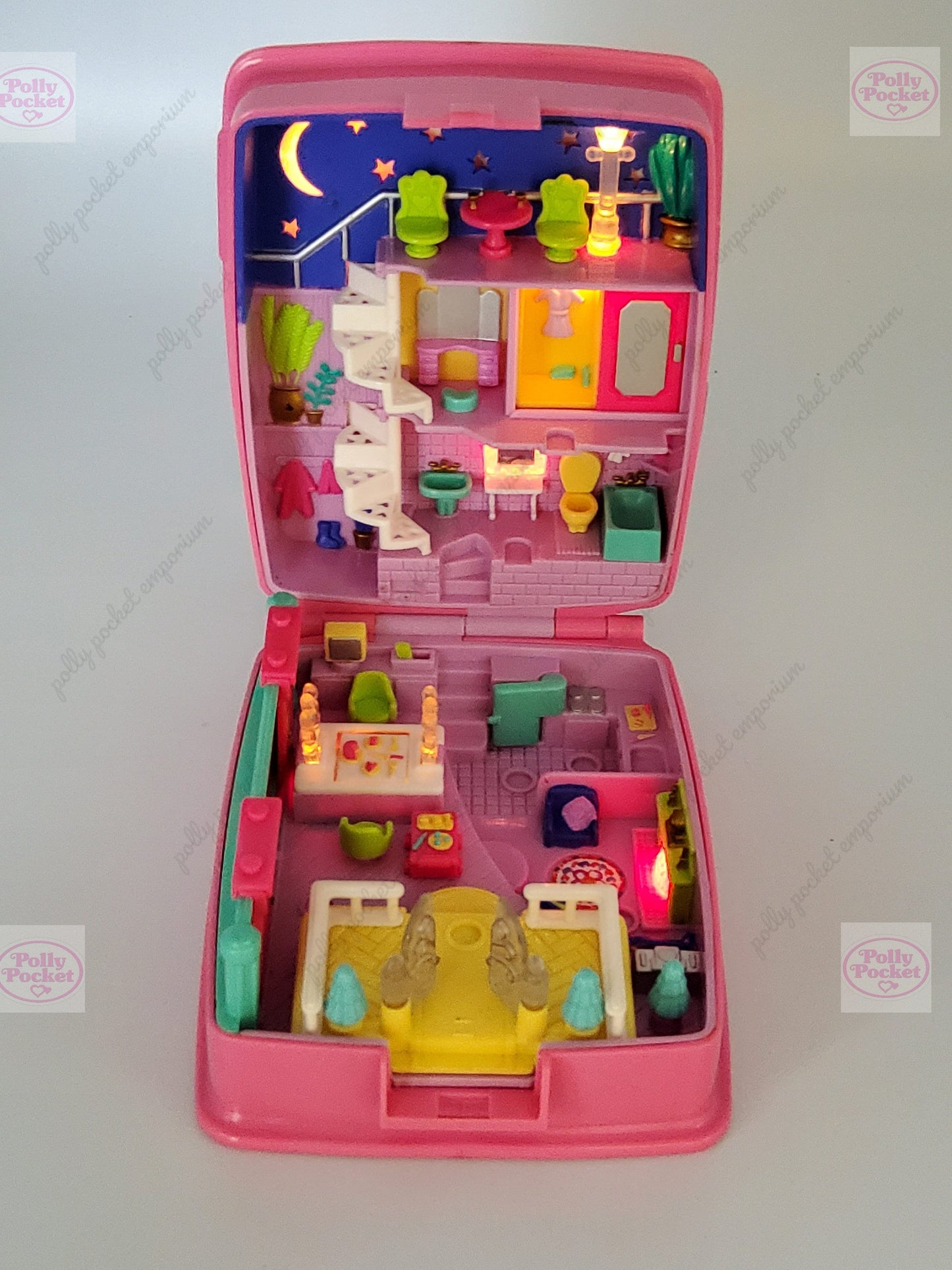 Polly pocket starlight dinner party 100% complete (lights working)