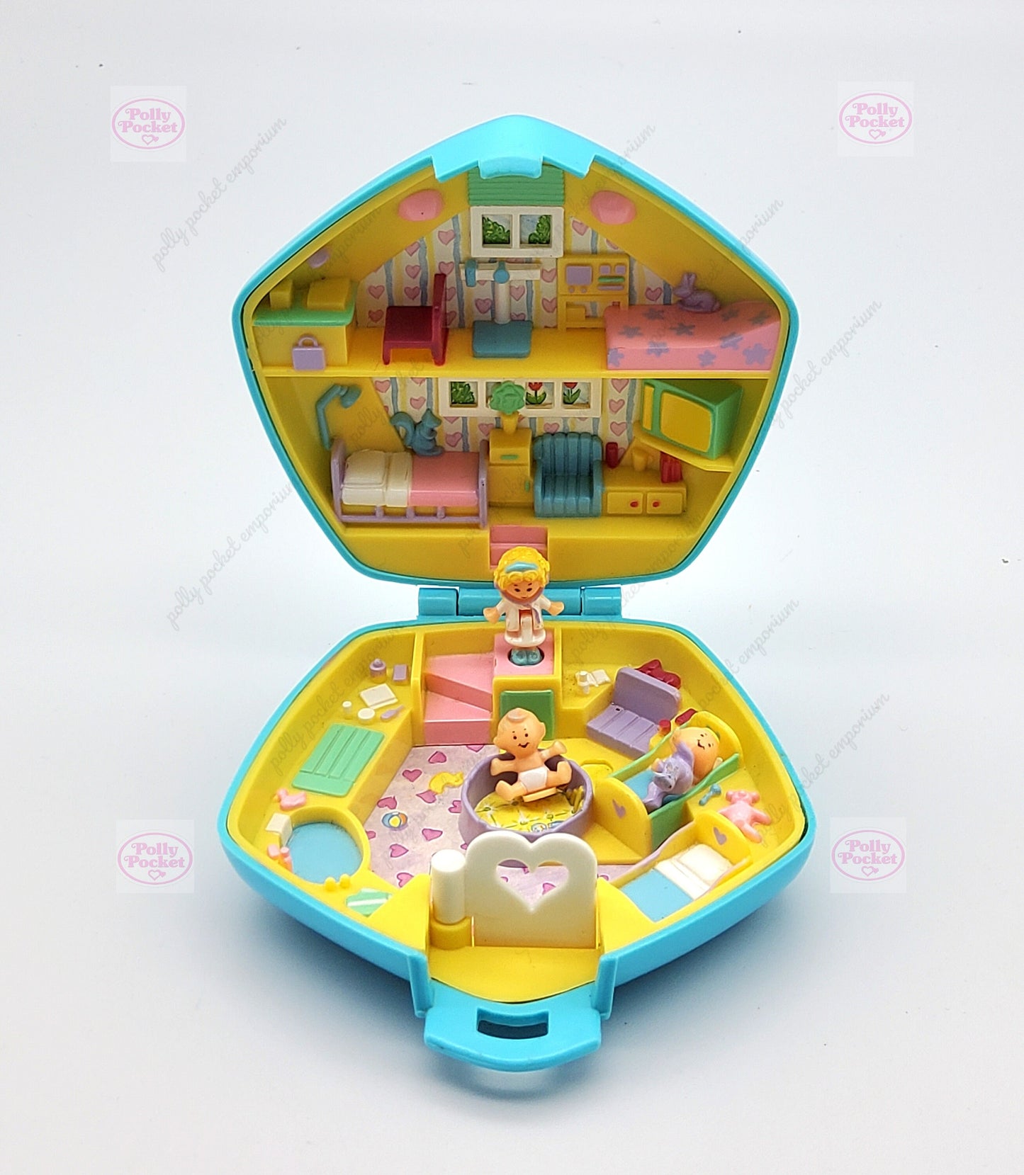 RARE variation Polly pocket nursery 100% complete