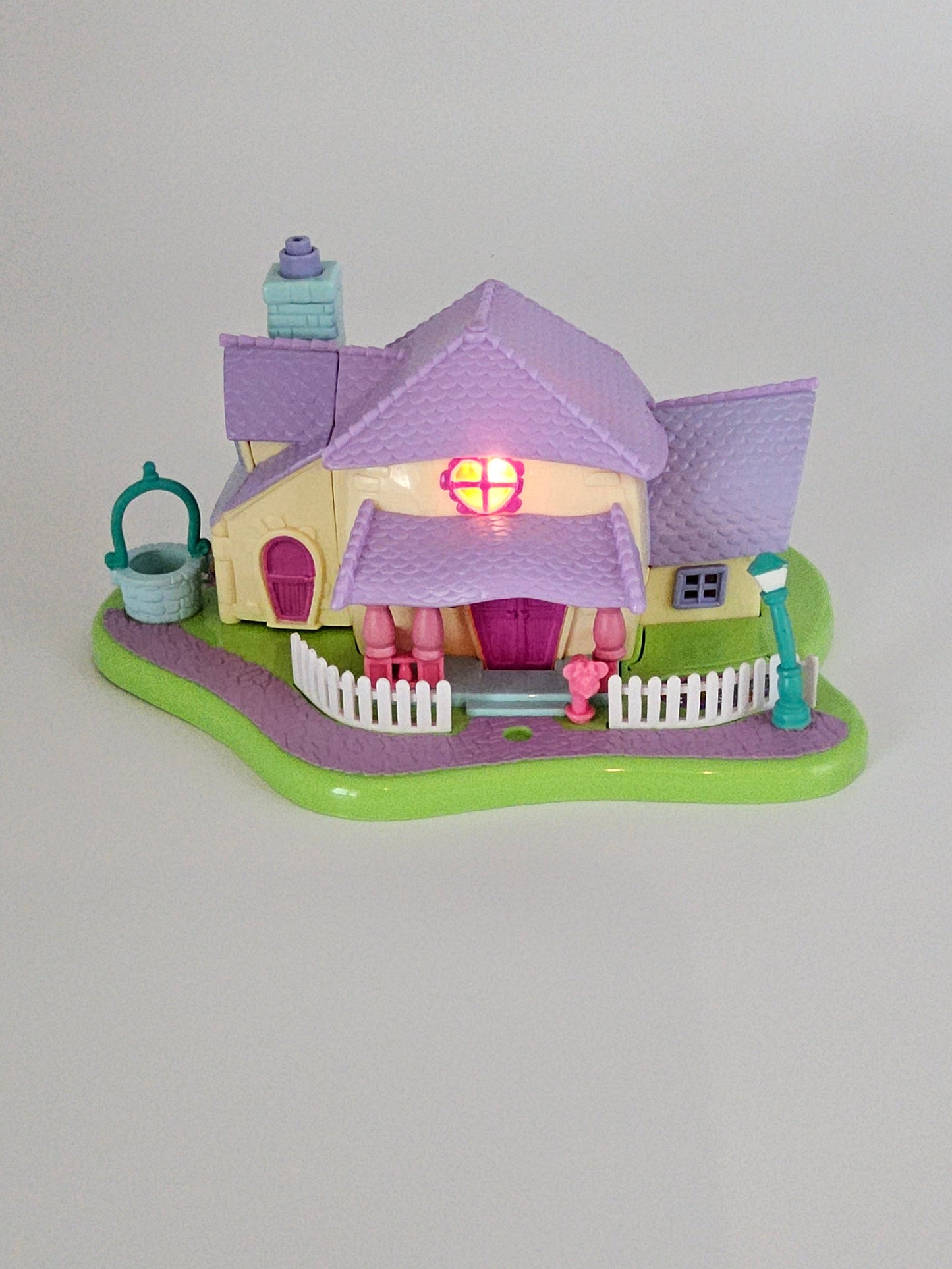 Polly pocket Minnie mouse surprise party 100% complete