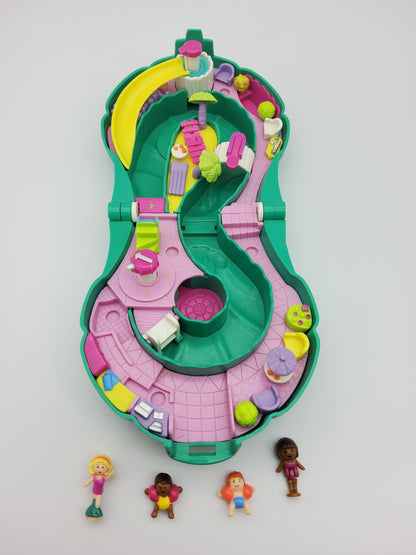 Polly pocket splash and slide 100% complete