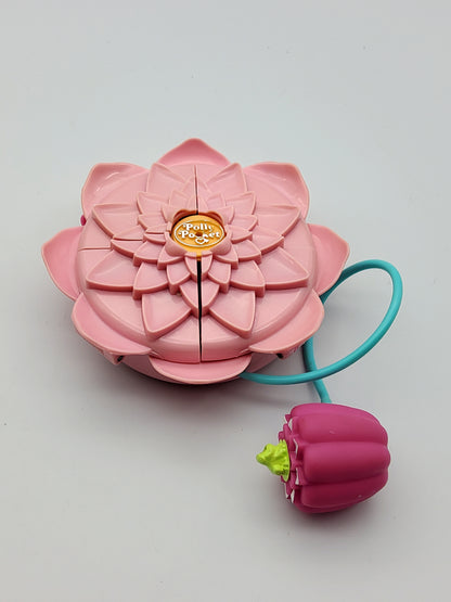 Polly pocket fountain fantasy 100% complete