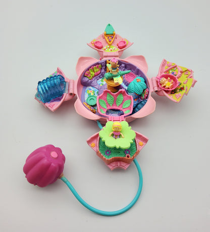 Polly pocket fountain fantasy 100% complete