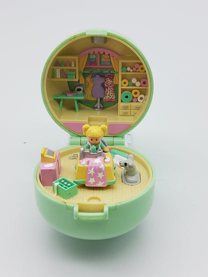 Polly pocket dazzling dressmaker ring case 100% complete