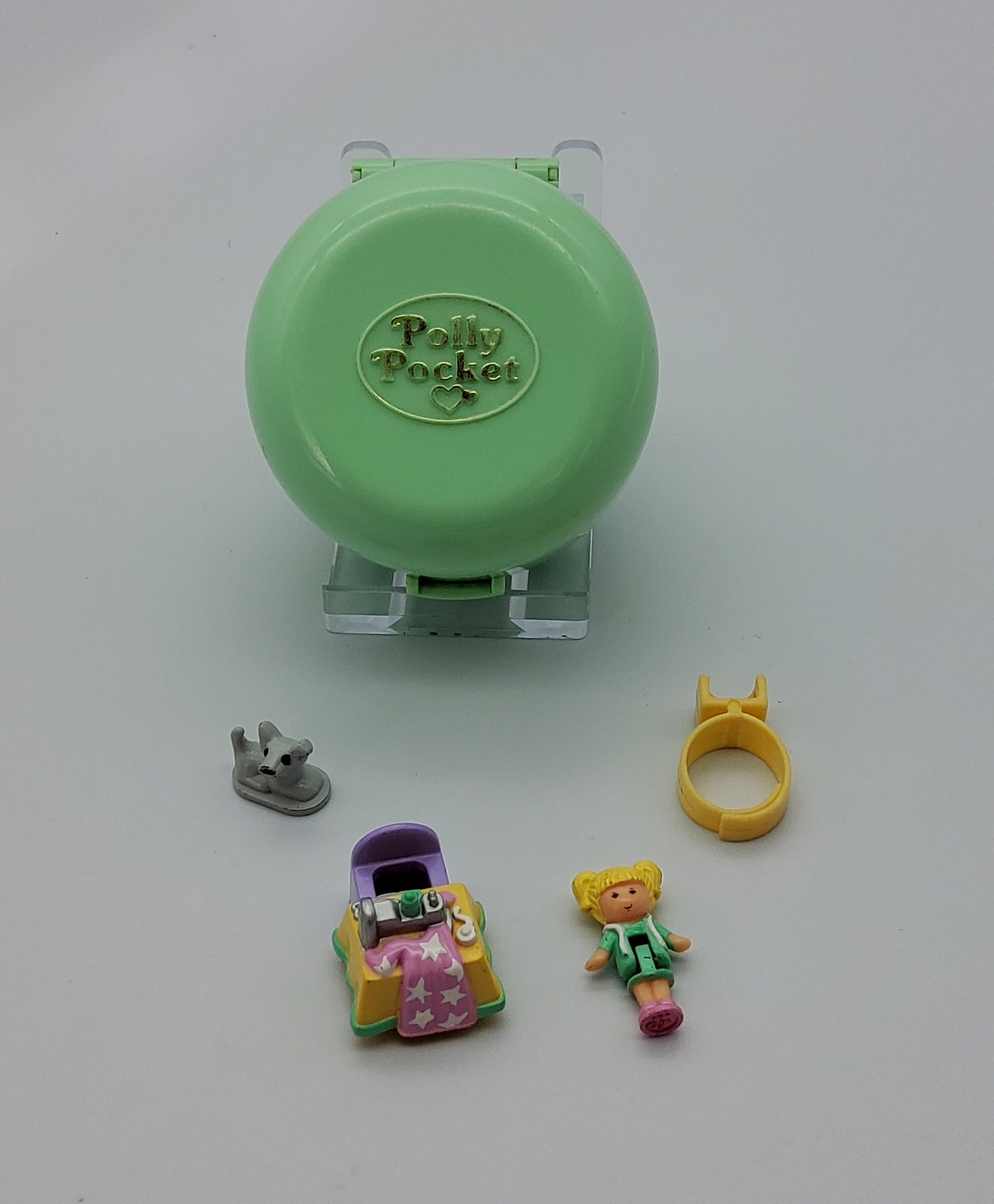 Polly pocket dazzling dressmaker ring case 100% complete