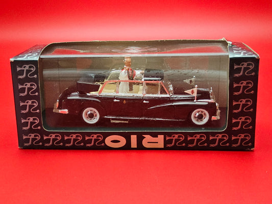 Rio model #100P Mercedes Benz 300D limousine semi convertible sealed