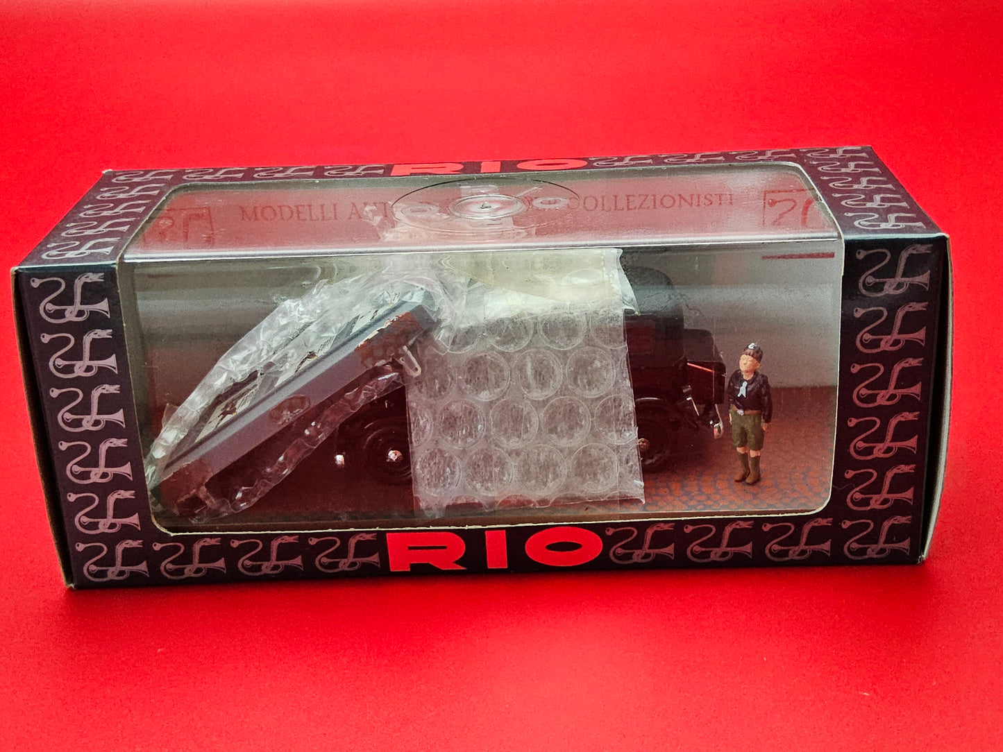 Rio model 13/P Fiat 508 Balilla autocarro publicitarie with figure sealed