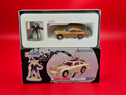 Corgi classic James Bond collection Astln Martin DB5
