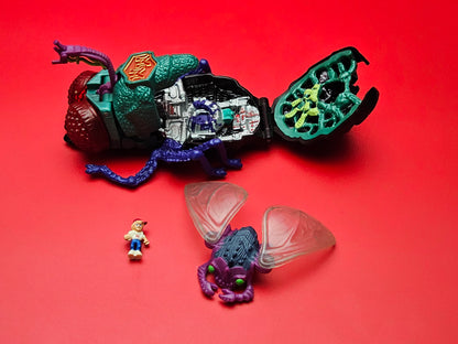 Mighty Max squishes the fly compact 100% complete