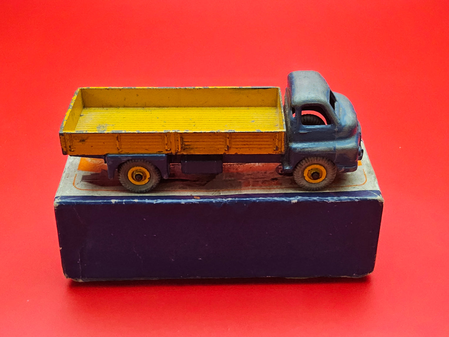 Dinky #522 big bedford lorry with box
