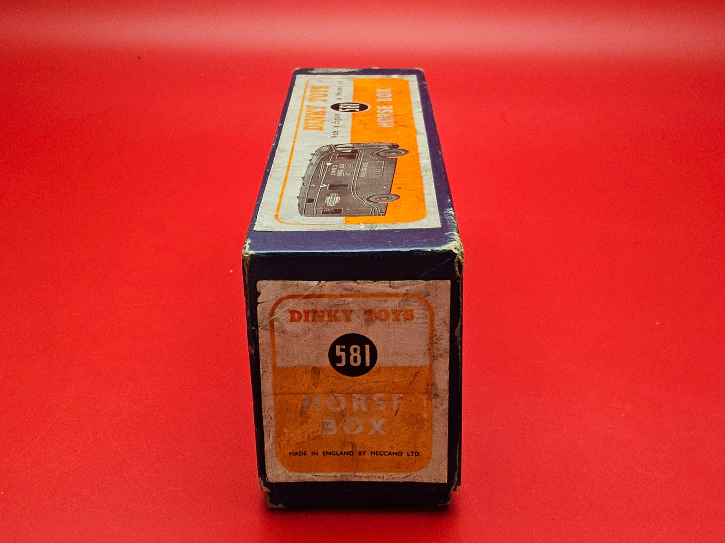 Dinky #581 horse box with original box
