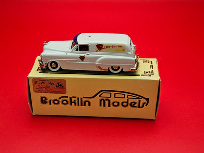 Brooklin models Pontiac Sedan Delivery La Veche Qui Rit boxed