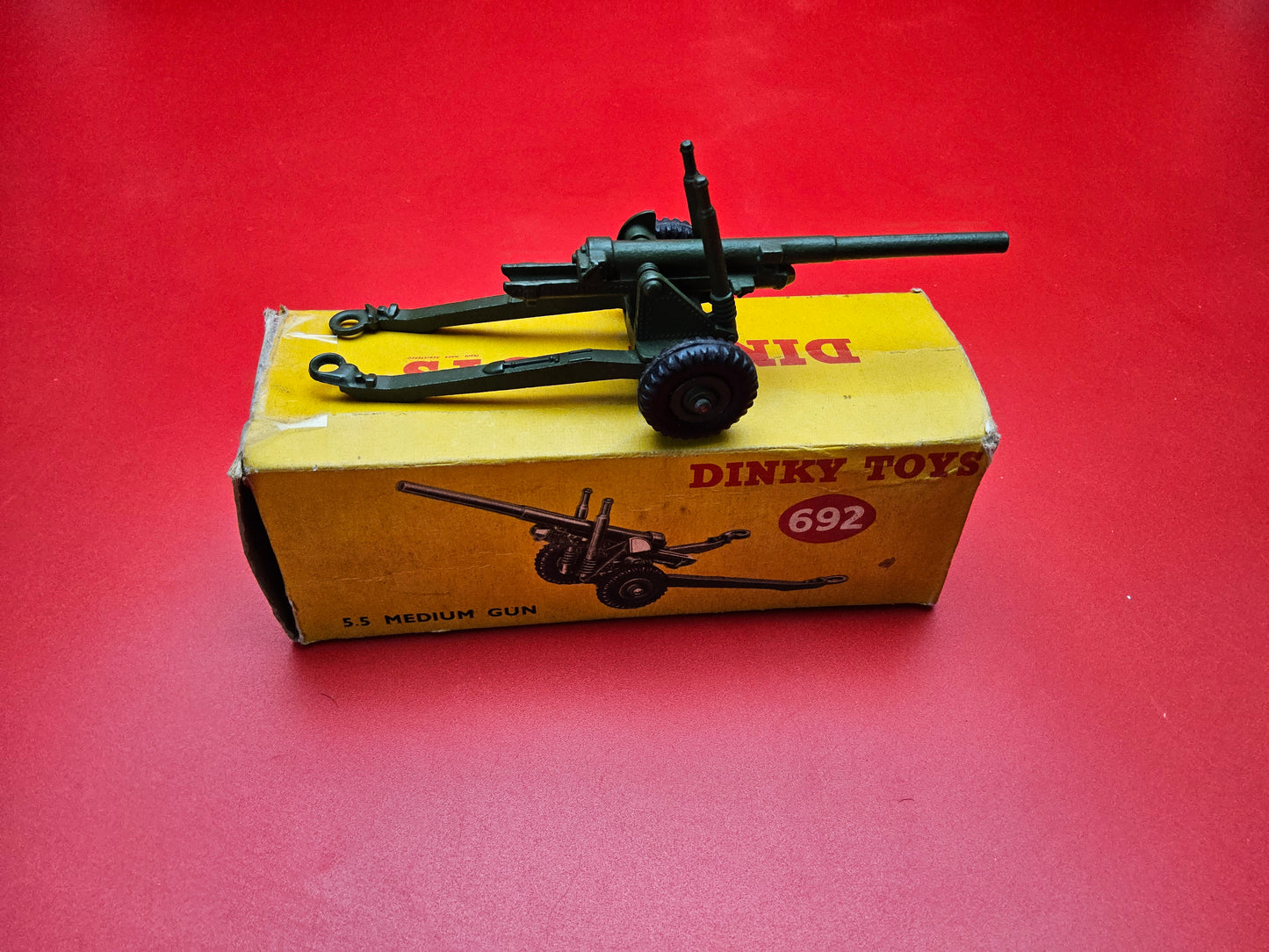 Dinky #692 medium gun with original box