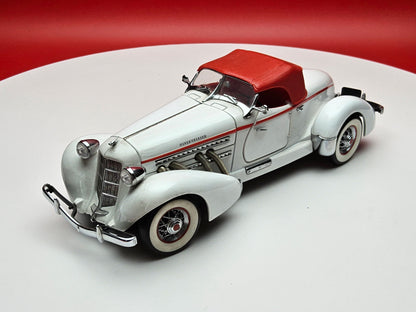 Franklin mint 1935 Auburn 851 speedster with original packaging