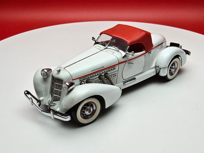 Franklin mint 1935 Auburn 851 speedster with original packaging