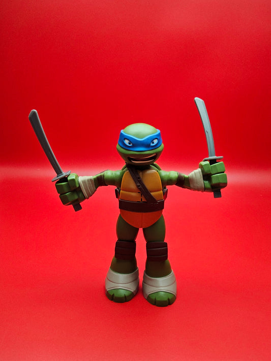 Teenage mutant ninja turtles Leonardo