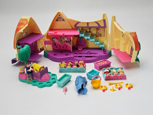 Polly pocket like snow white house 100% complete