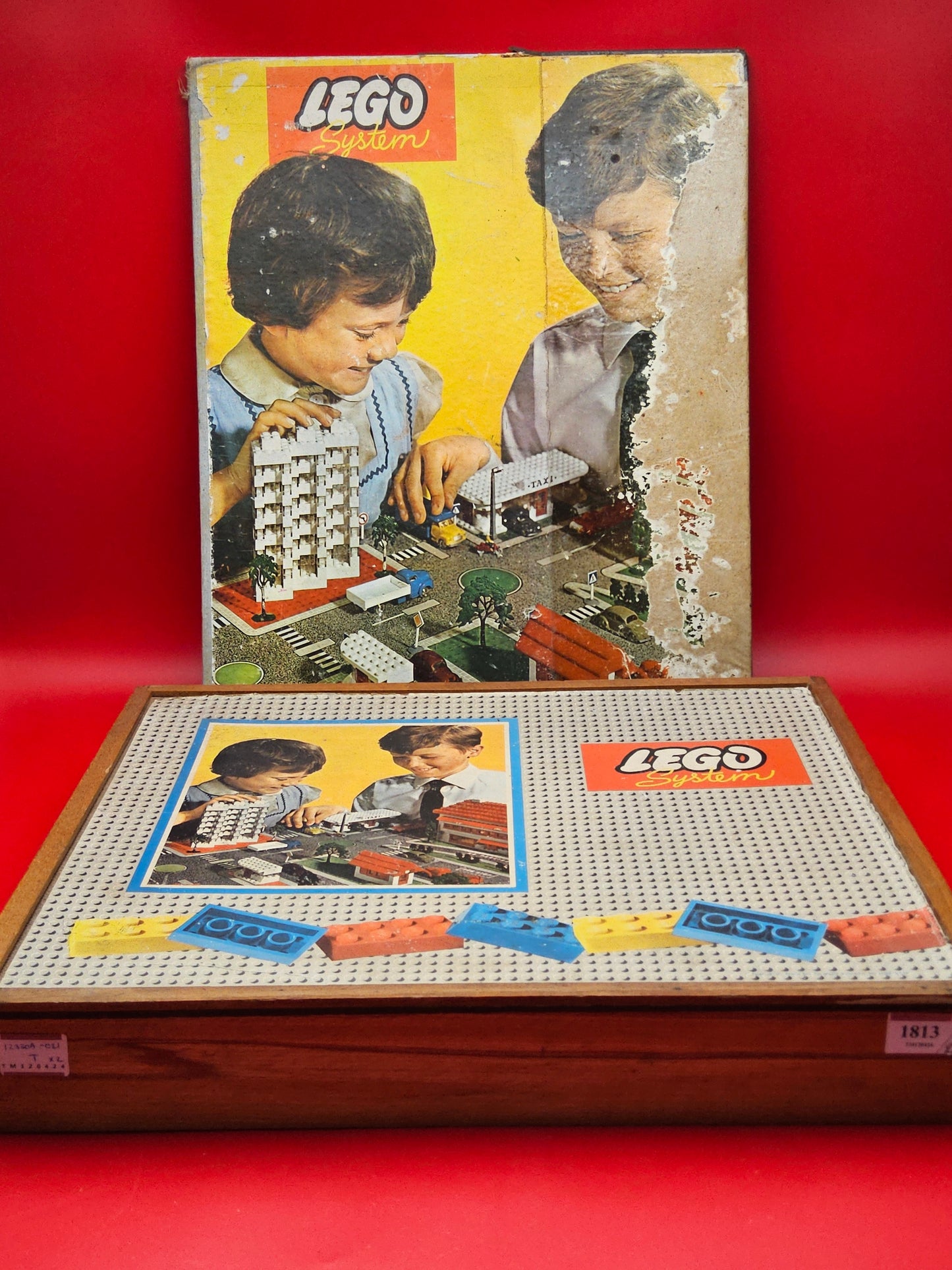 Vintage lego #810 town plan set with original board