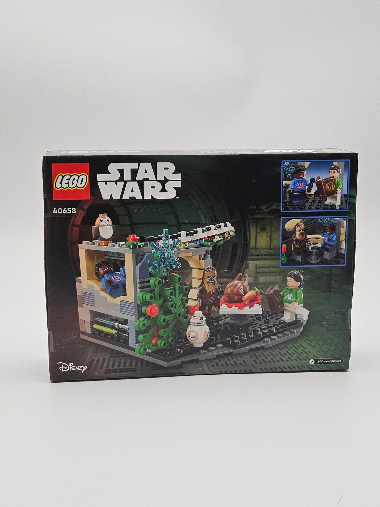 Lego #40658 millenium falcon chrostmas diorama