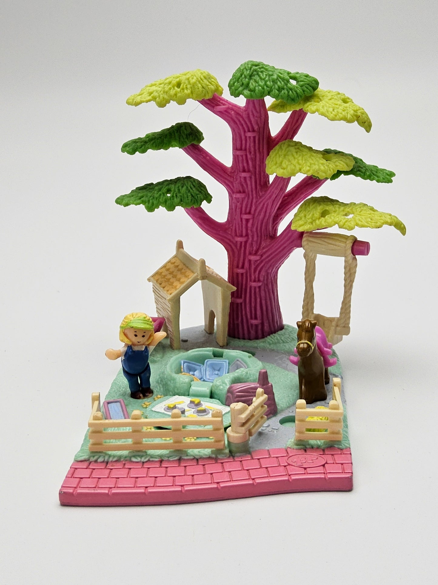 Polly pocket Shady tree 100% complete