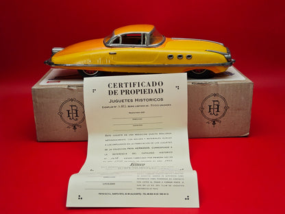 Tin plate Paya model car with original box and certificate