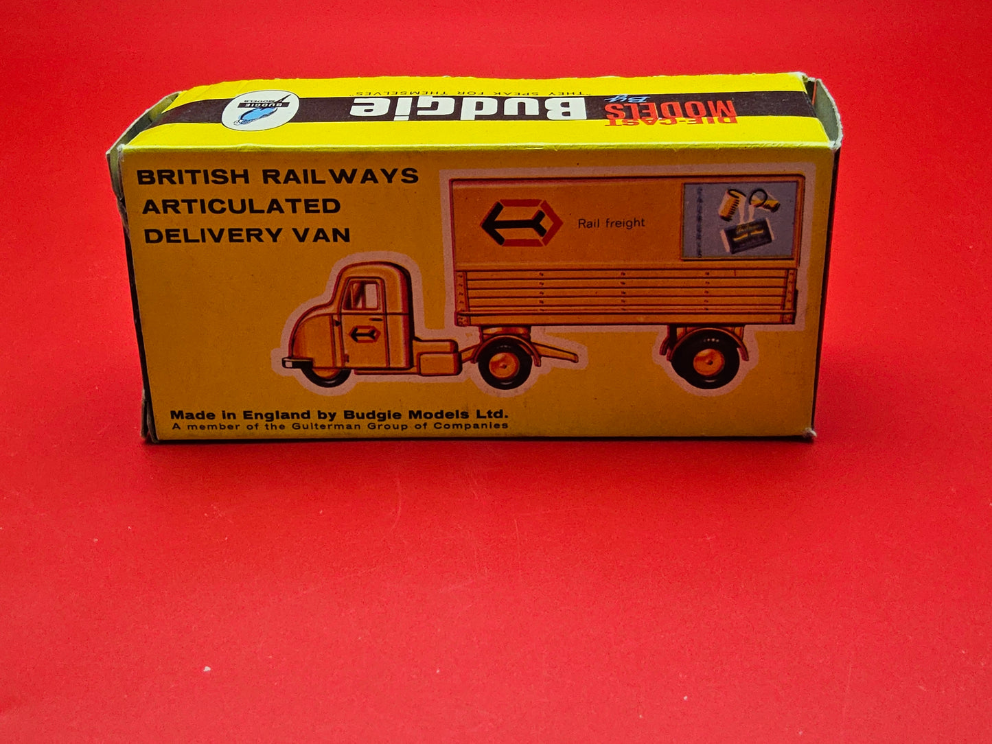 Budgie British rail articulated delivery van with box