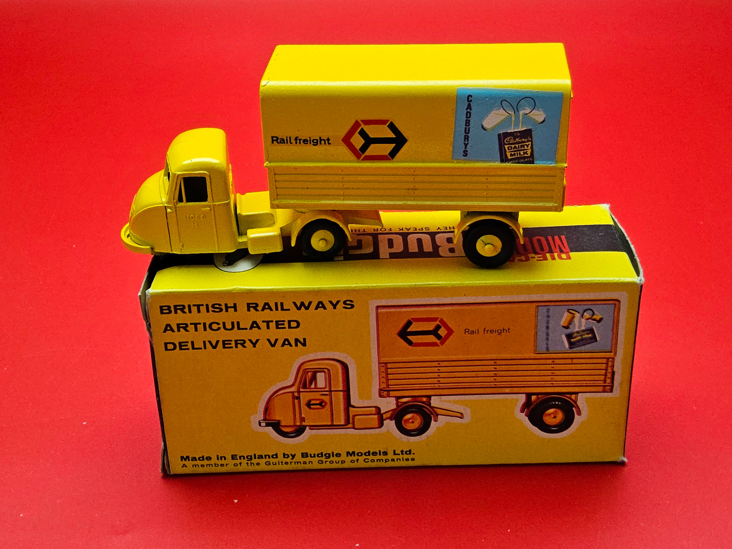 Budgie British rail articulated delivery van with box