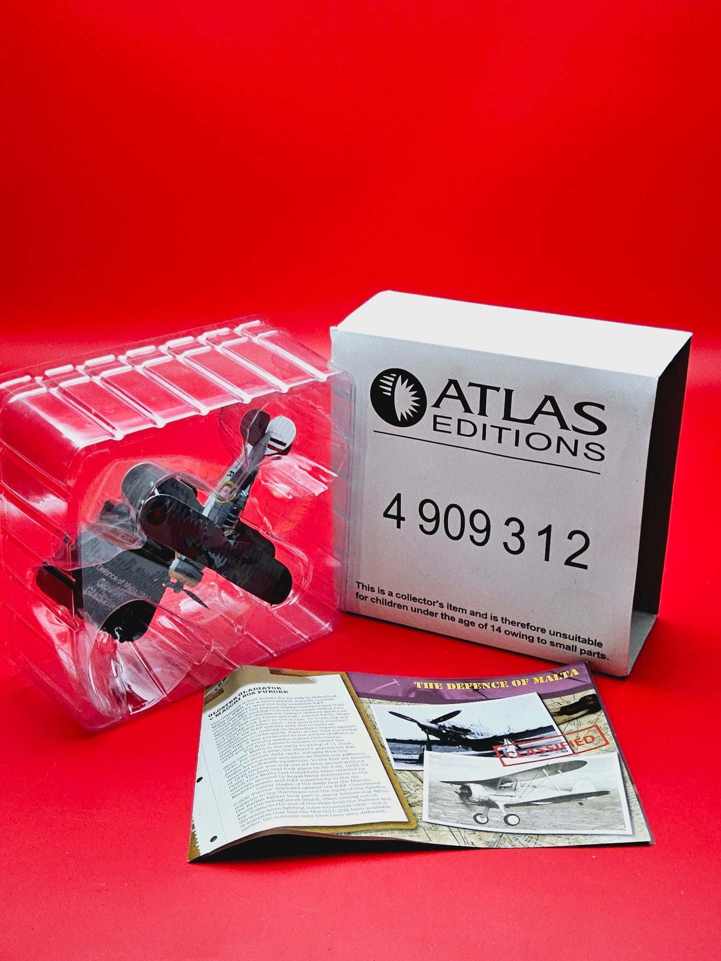 Atlas model plane sealed in original box 4909312