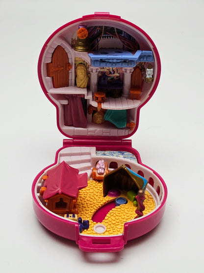 Polly pocket hunchback of Notredame compaft 100% complete