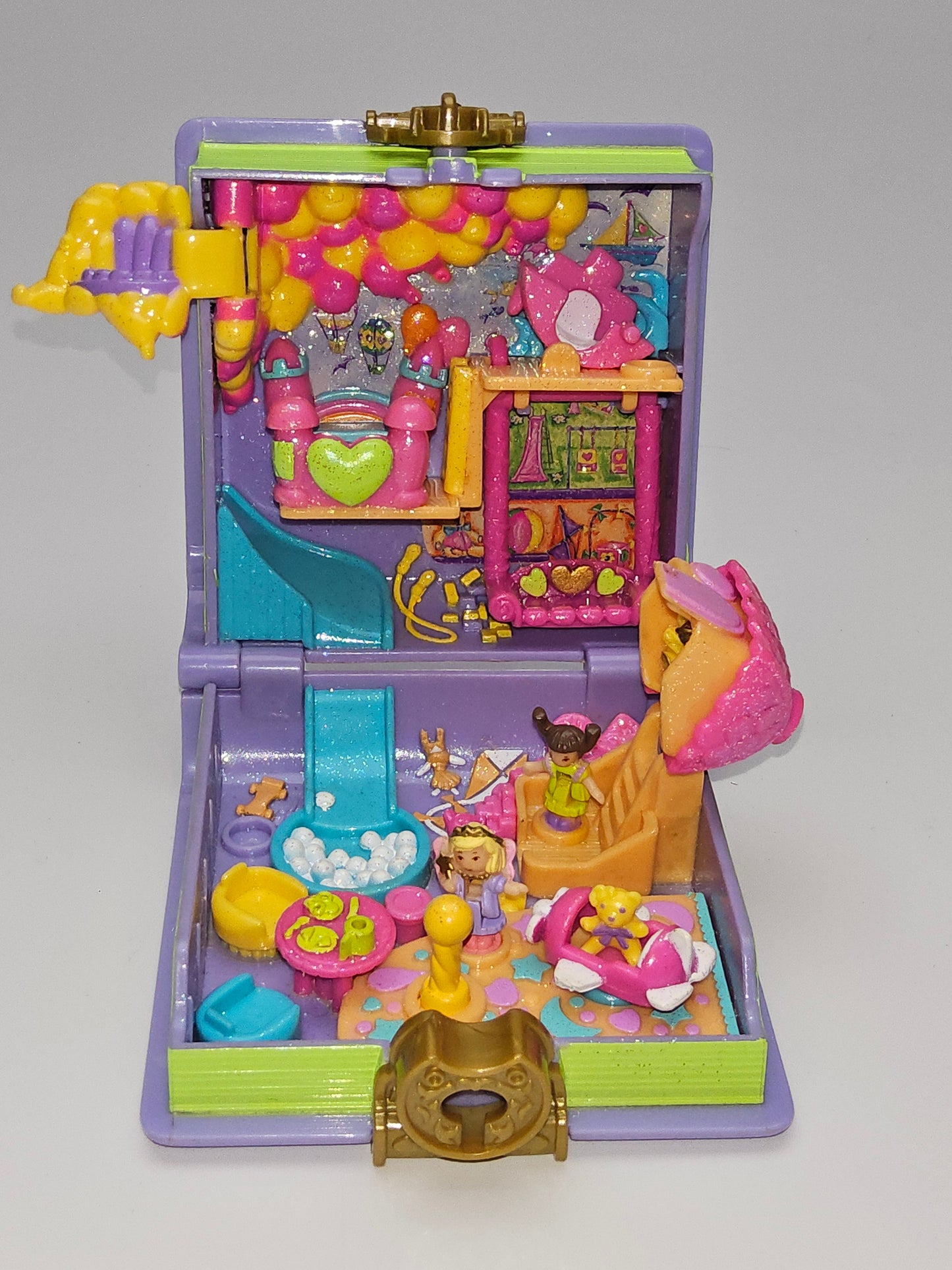 Polly pocket toyland 100% complete