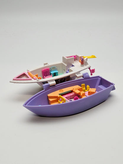 Polly pocket fun time cruise 100% complete